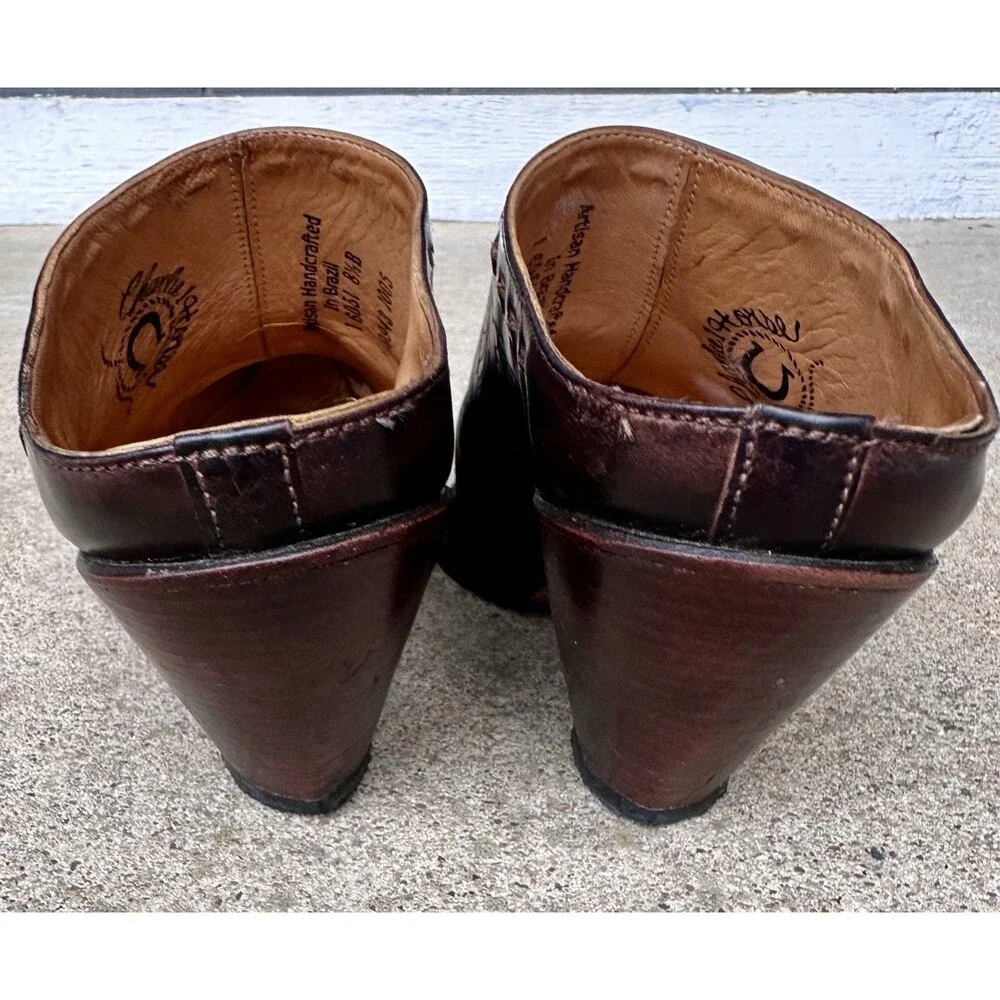 Charlie 1 Horse Brown Floral Embossed Leather Pointed Toe Mule Heels 8.5B